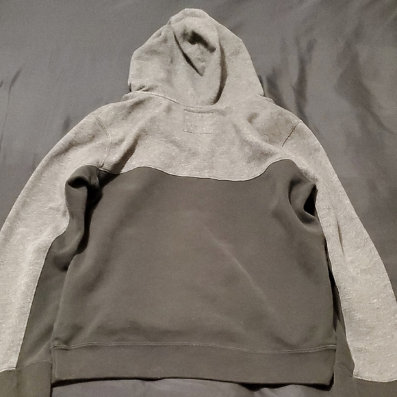 Hollister Two-Tone Gray and Black Hoodie Sweater - Picture 5 of 5